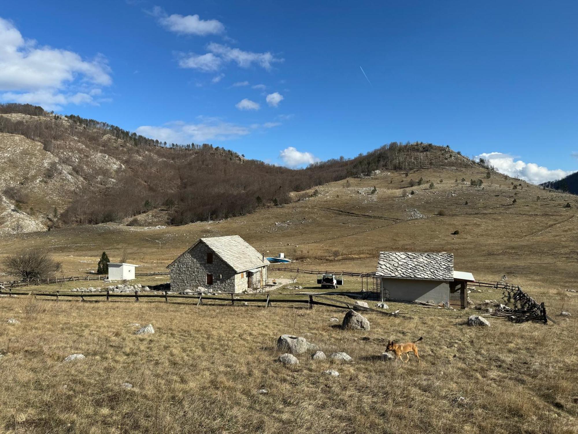 Mountain house Varda Ledenice Buitenkant foto